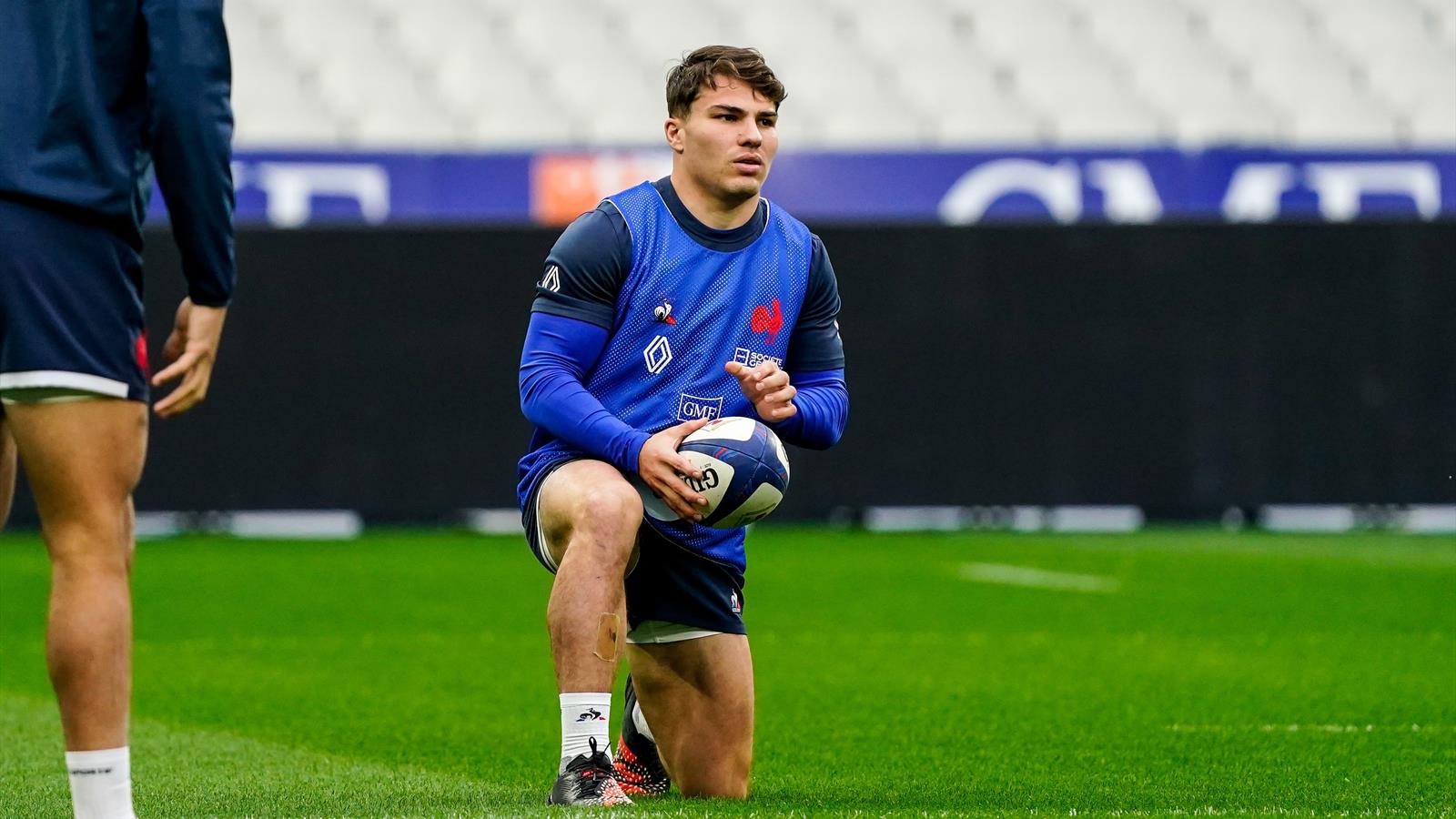 Antoine Dupont joueur de rugby